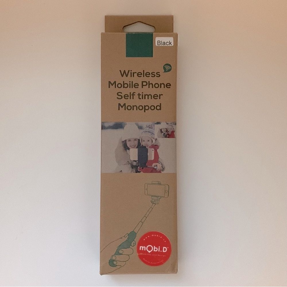 Bluetooth Selfie Stick  NEW